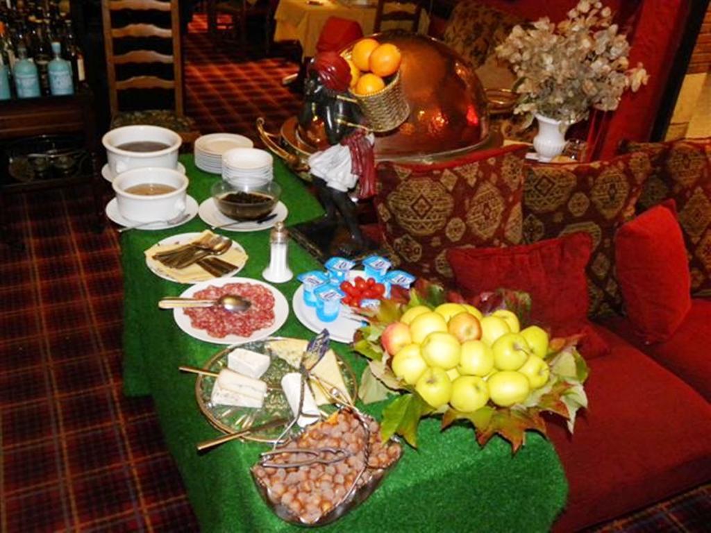 Cit'Hotel Marie Stuart Ла-Рош-сюр-Іон Екстер'єр фото