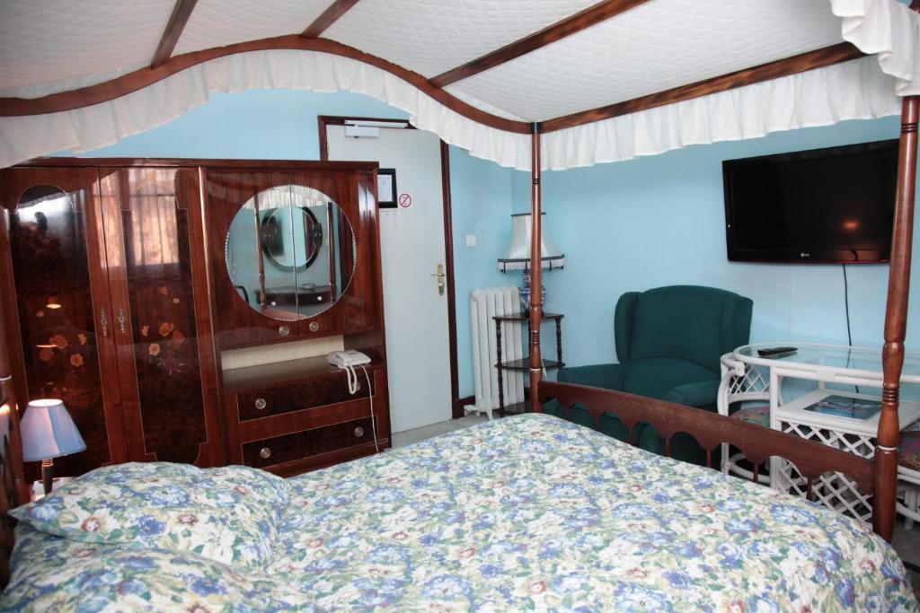Cit'Hotel Marie Stuart Ла-Рош-сюр-Іон Екстер'єр фото